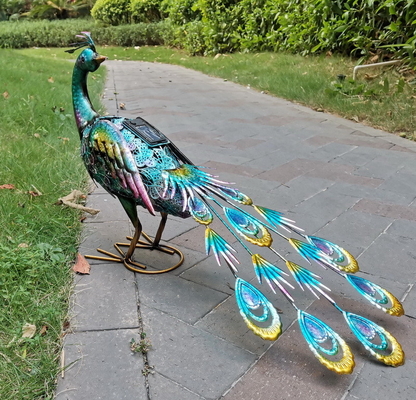 Handwerkslichter Hinterhof-Partei-Hochzeits-Solardekor Solarmetallpfau-Statue der im Freien angetriebener