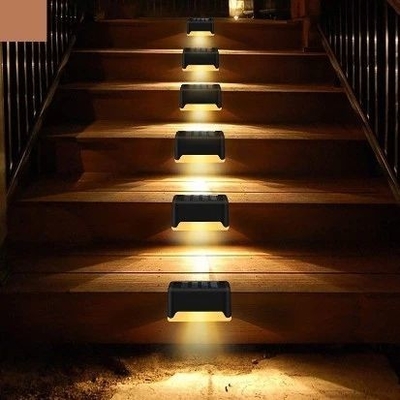 Wasserdichter Garten-im Freien beleuchtet Solarplattform-Schritt Solarlichter 2700K des Balkon-Zaun-LED